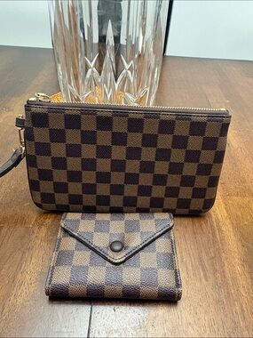 Daisy Rose wristlet and wallet new without tags. No callouts.